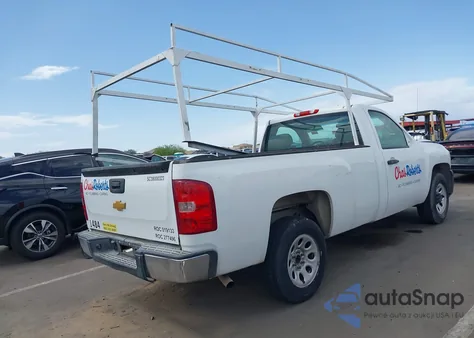 2013 Chevrolet Silverado 1500 Work Truck z USA, uszkodzony, nr VIN 1GCNCPEX3DZ350705